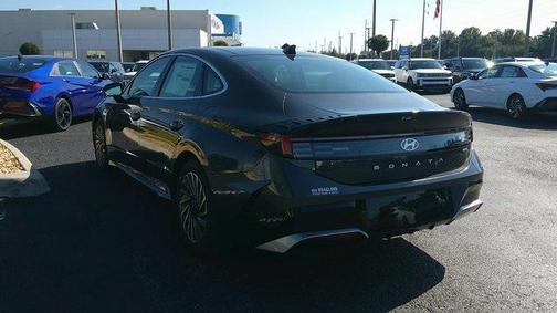 2026 Hyundai SONATA Hybrid Limited