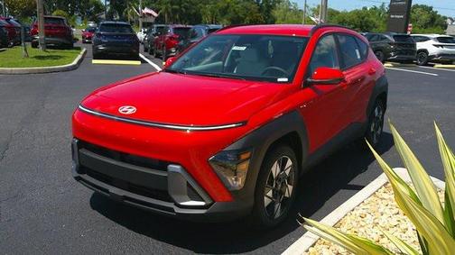 2025 Hyundai KONA SEL