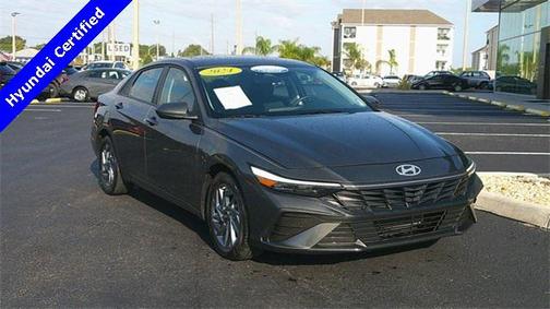 2024 Hyundai ELANTRA SEL