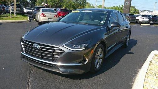 2022 Hyundai SONATA SE