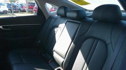 2024 Hyundai SONATA Hybrid Limited