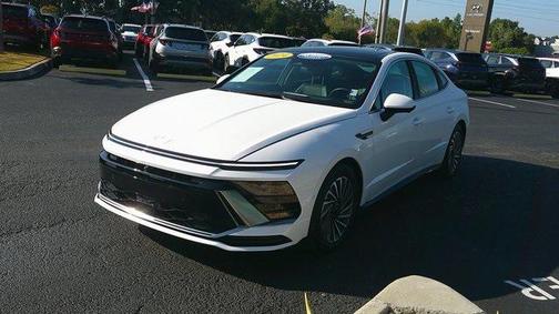2024 Hyundai SONATA Hybrid Limited