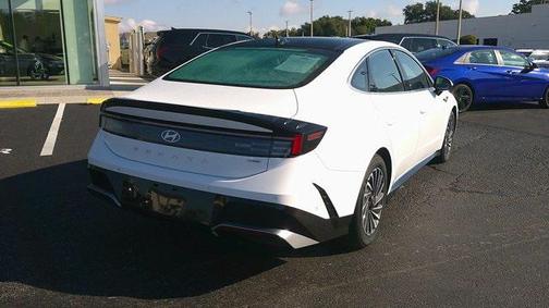 2024 Hyundai SONATA Hybrid Limited