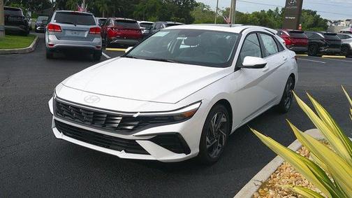 2025 Hyundai ELANTRA Limited