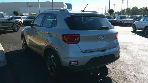 2023 Hyundai VENUE SEL