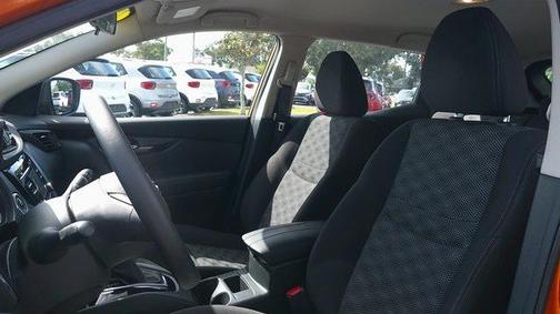 2017 Nissan Rogue Sport SV