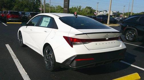 2025 Hyundai ELANTRA Sport