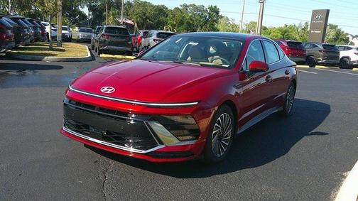 2025 Hyundai SONATA Hybrid Limited
