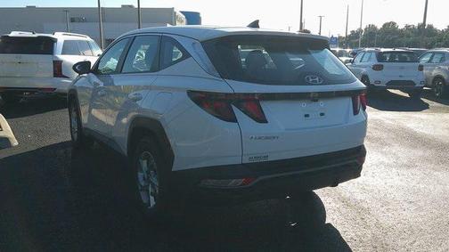 2022 Hyundai TUCSON SE