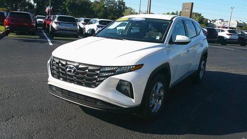 2022 Hyundai TUCSON SE