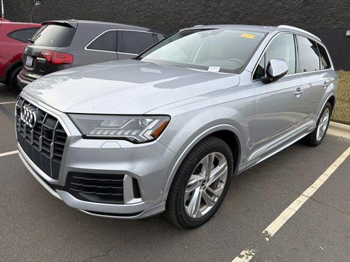 2021 Audi Q7 45 Premium Plus