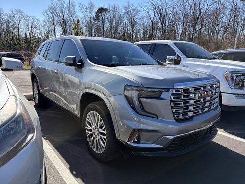 2024 GMC Acadia Denali