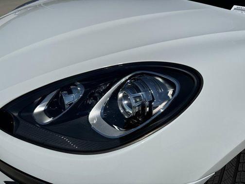 2018 Porsche Macan Base