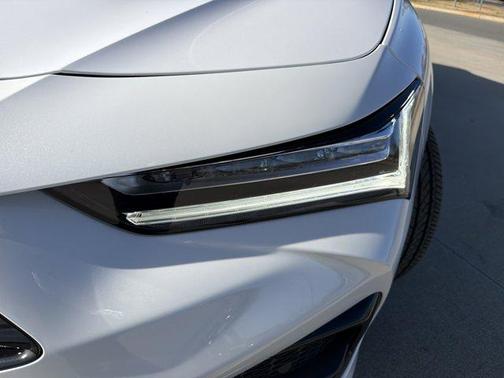 2025 Acura TLX Technology