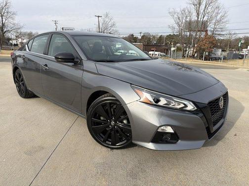 2022 Nissan Altima SR FWD