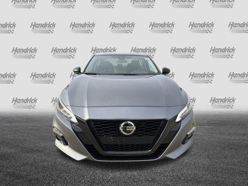 2022 Nissan Altima SR FWD