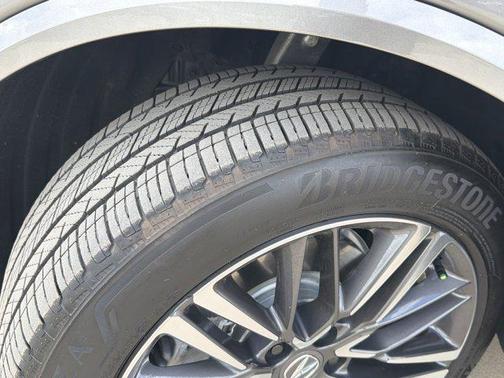 Liquid Carbon Metallic 2025 Acura MDX Advance Package