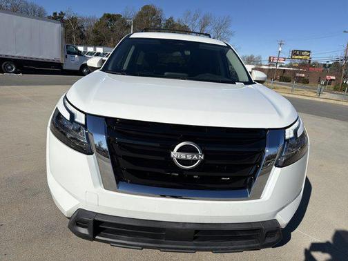 2022 Nissan Pathfinder SV 2WD