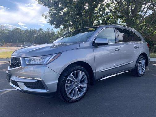 Lunar Silver Metallic 2017 Acura MDX 3.5L w/Technology Package