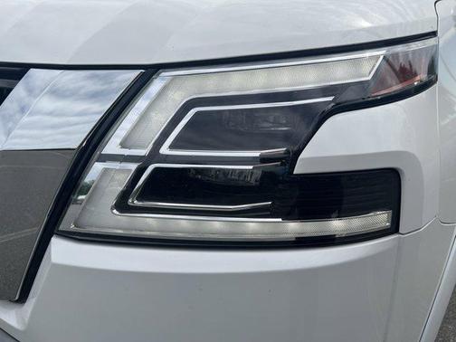 2022 Nissan Armada SL 2WD