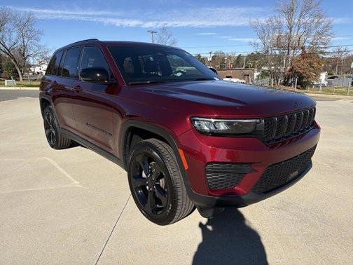 2024 Jeep Grand Cherokee Altitude