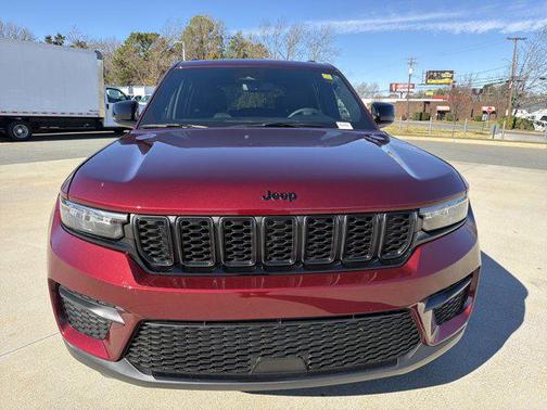 2024 Jeep Grand Cherokee Altitude