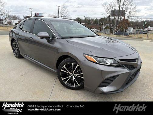 2018 Toyota Camry SE