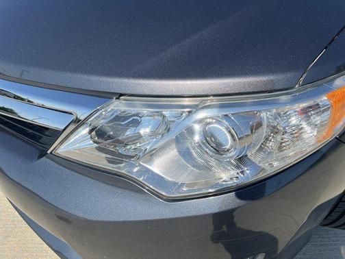 2013 Toyota Camry Hybrid LE
