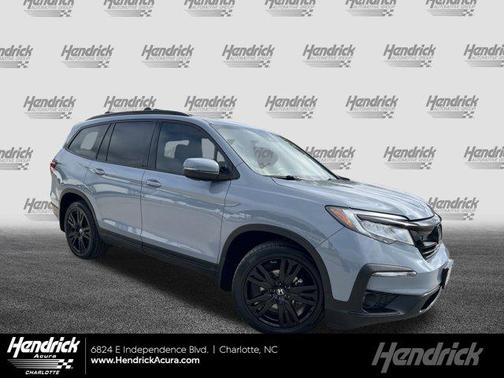 2022 Honda Pilot AWD Black Edition
