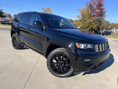 2020 Jeep Grand Cherokee Altitude