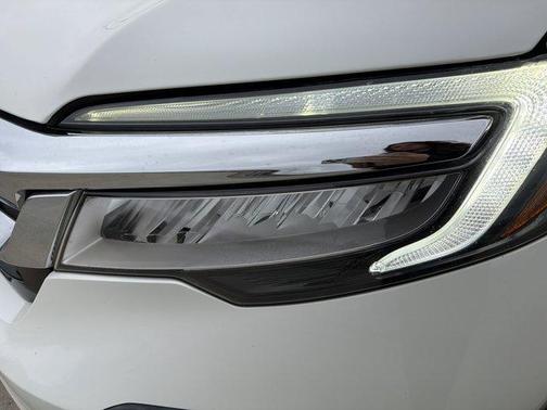 2019 Honda Pilot Touring 8-Passenger