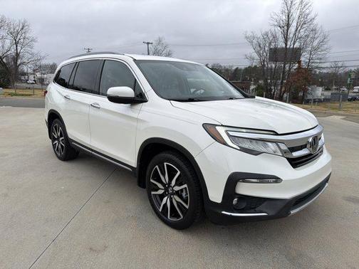 2019 Honda Pilot Touring 8-Passenger