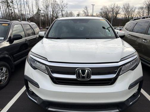 2019 Honda Pilot Touring 8-Passenger
