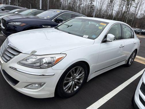 2012 Hyundai Genesis 5.0