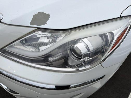 2012 Hyundai Genesis 5.0