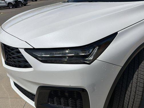 Platinum White Pearl 2026 Acura MDX