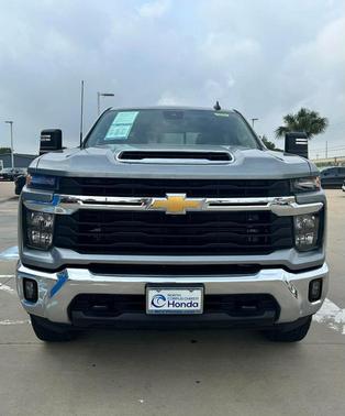 Sterling Gray Metallic 2024 Chevrolet Silverado 2500 LT