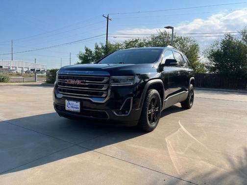 2022 GMC Acadia AT4