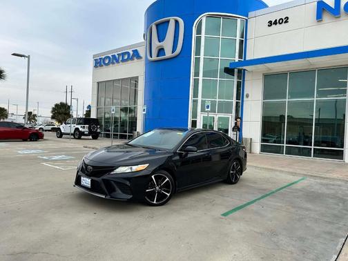 2020 Toyota Camry XSE