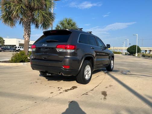 2020 Jeep Grand Cherokee Laredo E