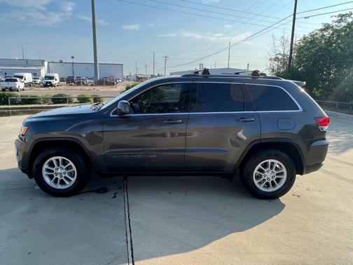 2020 Jeep Grand Cherokee Laredo E