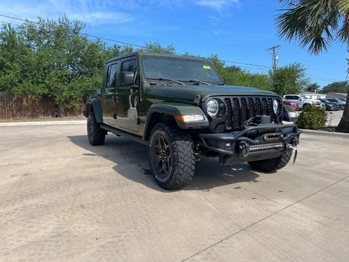 2021 Jeep Gladiator Sport