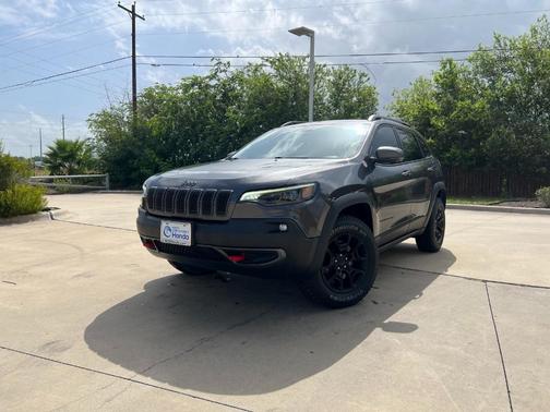 2019 Jeep Cherokee Trailhawk
