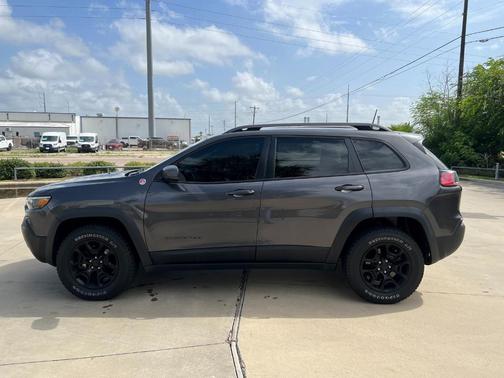 2019 Jeep Cherokee Trailhawk