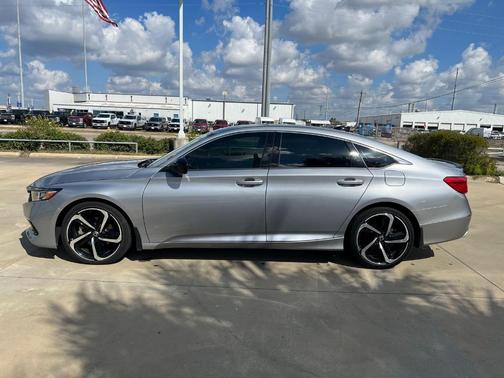 2022 Honda Accord Sport SE