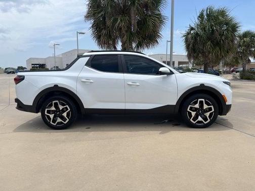 Ice White 2022 Hyundai SANTA CRUZ 2.5T Limited