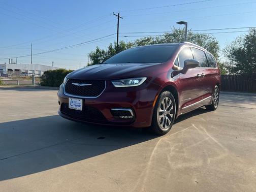 2021 Chrysler Pacifica Hybrid Pinnacle
