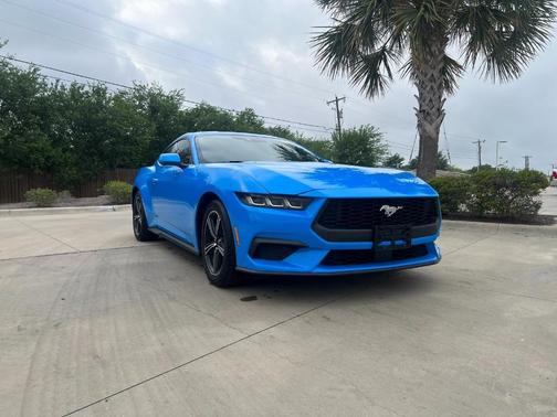2024 Ford Mustang EcoBoost