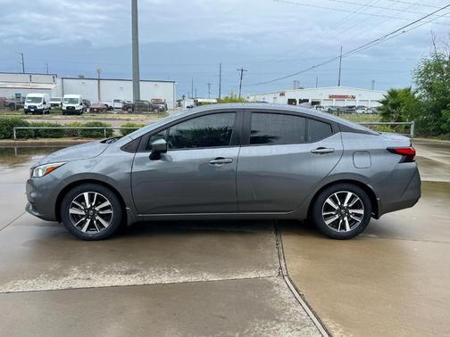 2021 Nissan Versa 1.6 SV
