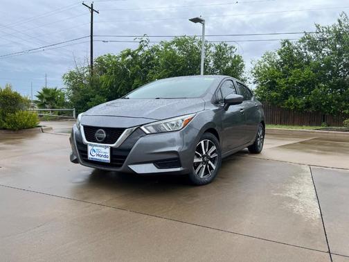 2021 Nissan Versa 1.6 SV